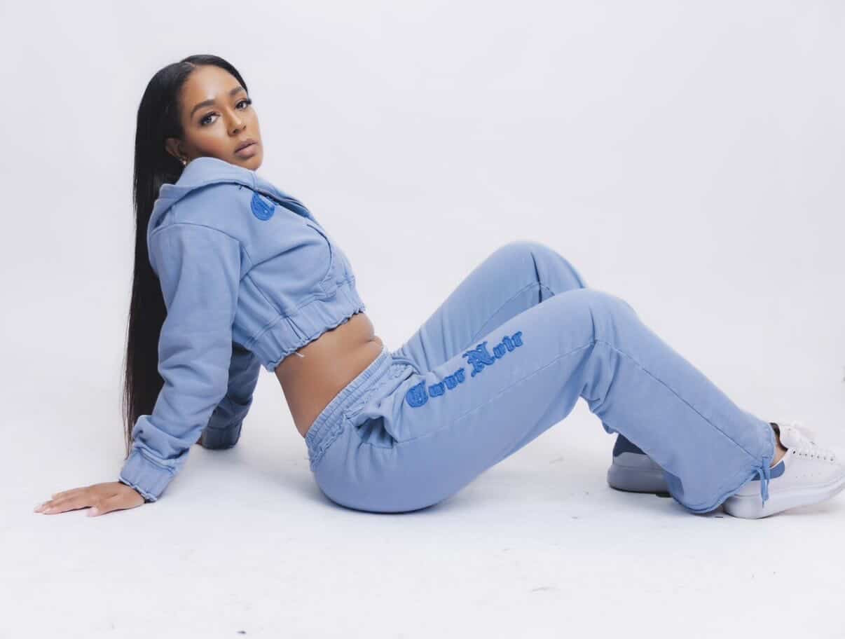 Custom Cœur Noir Embroidery Jogger Set™ – Oversized Cropped Hoodie & Joggers