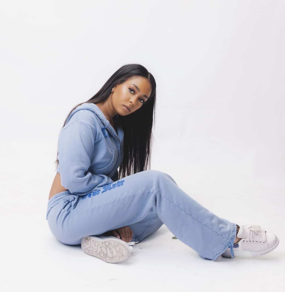 Custom Cœur Noir Embroidery Jogger Set™ – Oversized Cropped Hoodie & Joggers