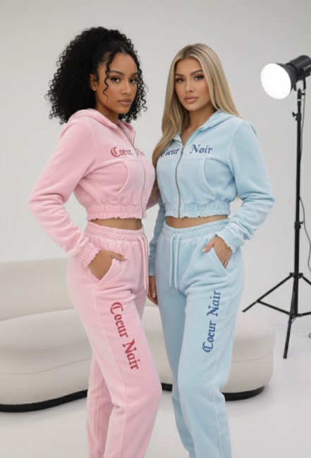 Custom Cœur Noir Embroidery Jogger Set™ – Oversized Cropped Hoodie & Joggers